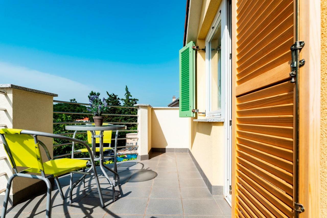 Pinezići Lavanda Apartments&Studios מראה חיצוני תמונה