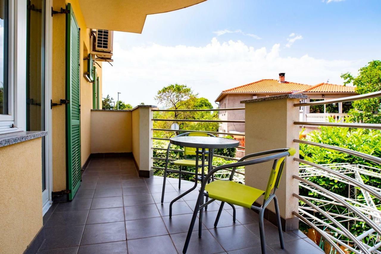 Pinezići Lavanda Apartments&Studios מראה חיצוני תמונה