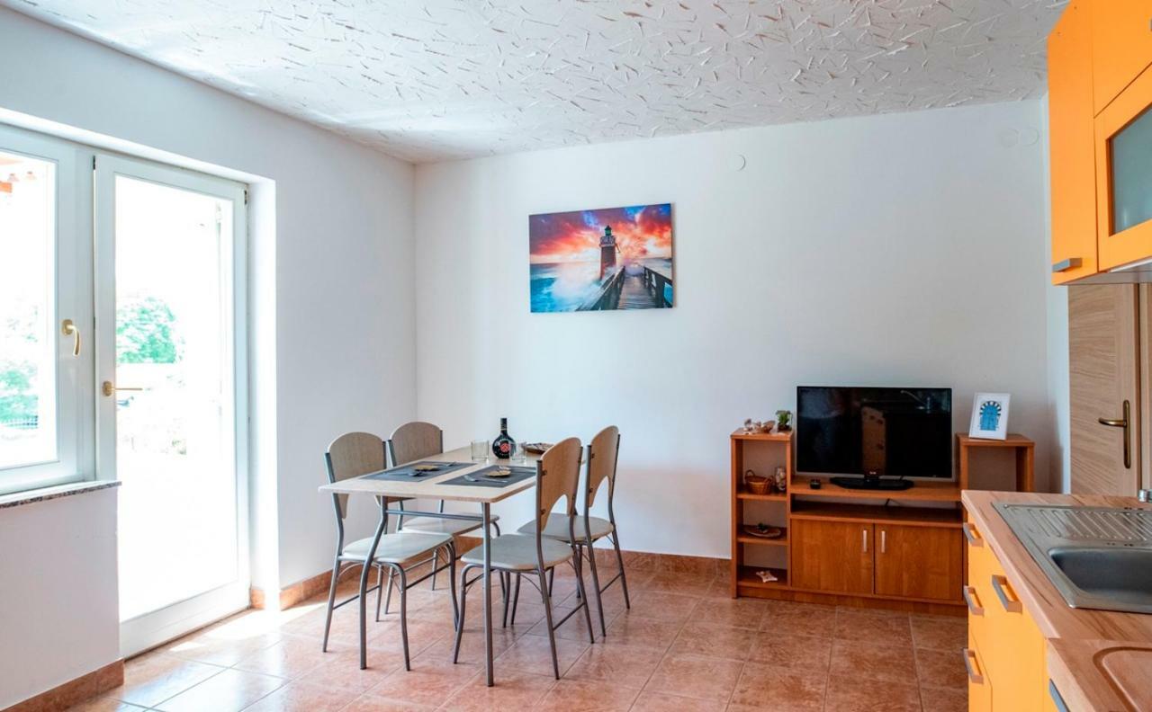 Pinezići Lavanda Apartments&Studios מראה חיצוני תמונה